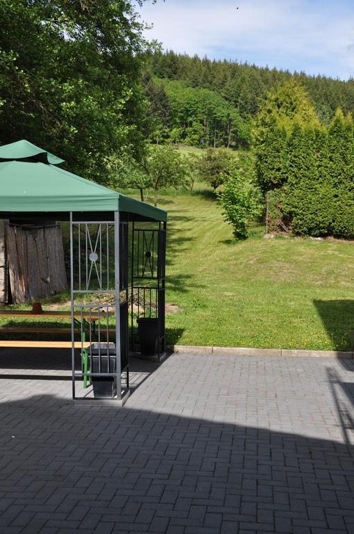Fliederhof Ferienwohnungen Herresbach Habitación foto